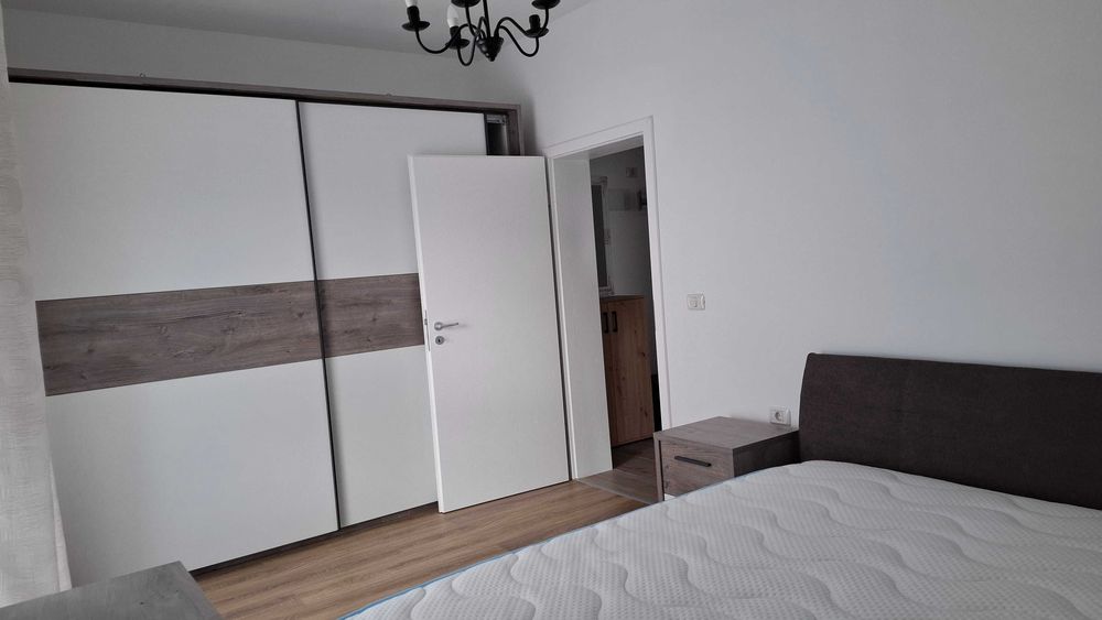 Proprietar inchiriez apartament cu două camere cu terasa in Dumbravita