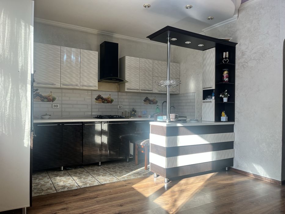 Кухонный гарнитур 200мын