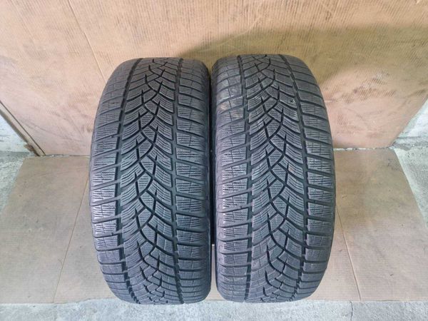 2 Goodyear R20 255/45
зимни гуми 
DOT3418