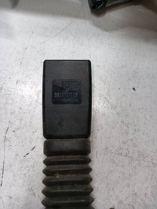 Pretensionare  stanga fata BMW 5 E60 2001 - 2010 561272102b