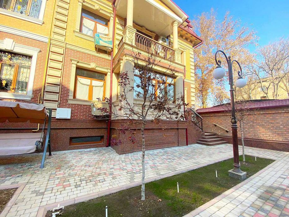 Сдается участок на Яккасарайском районе! Можно Под Офис!!! 316*