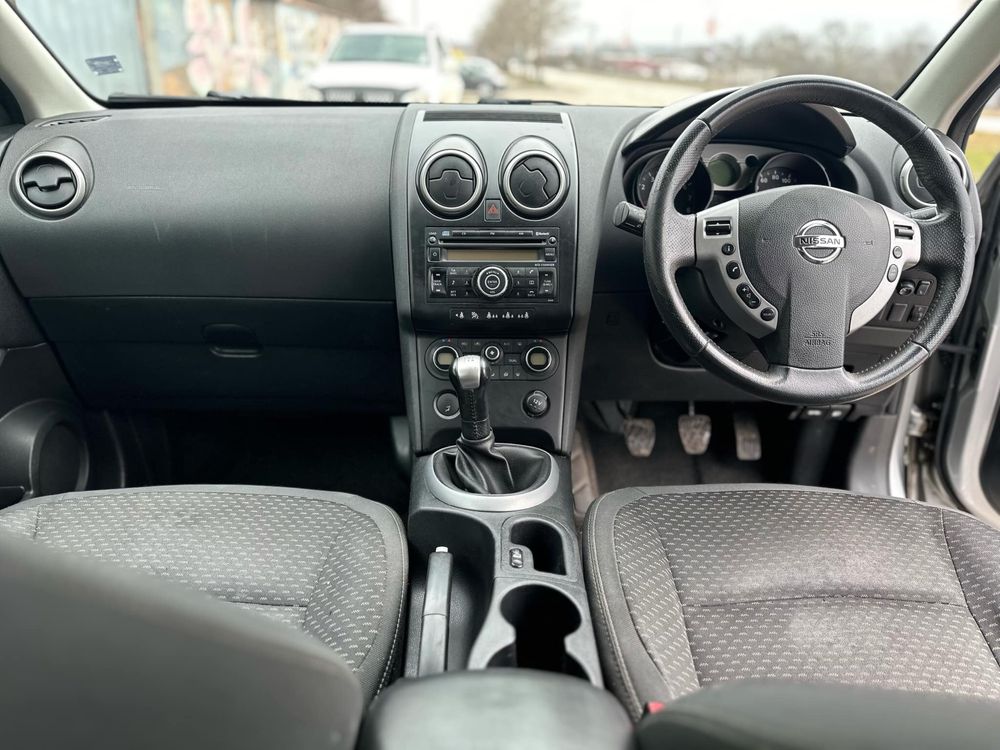 Nissan Qashqai 1.6i