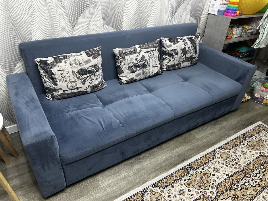 Продам диван прямой