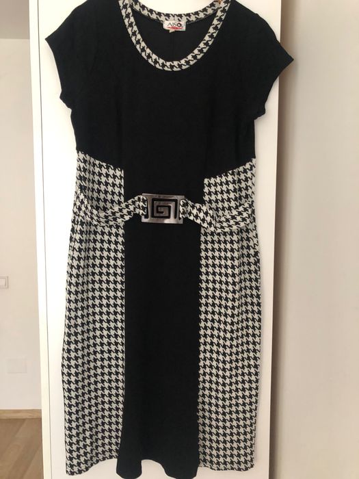 Compleu dama mărime 48-50 sacou + rochie