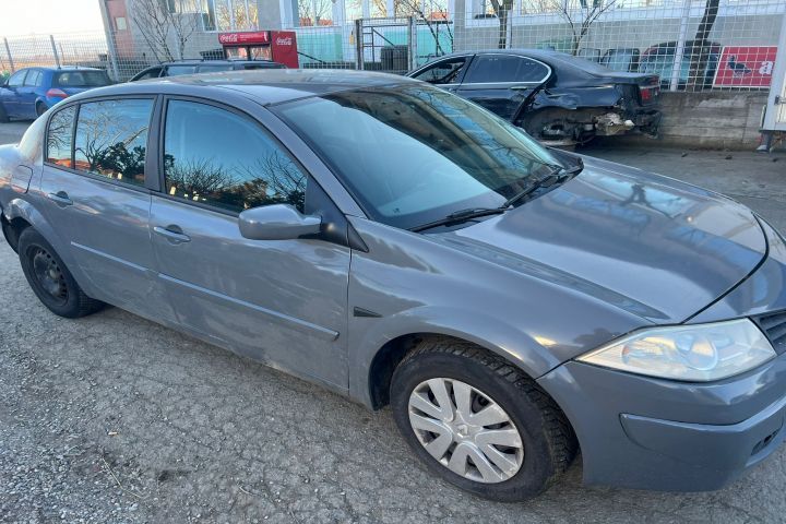 Dezmembrez Renault Megane 2 [facelift] [2006 - 2012] Sedan 1.4 MT (10