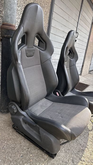 Седалки Recaro от Opel Corsa OPC