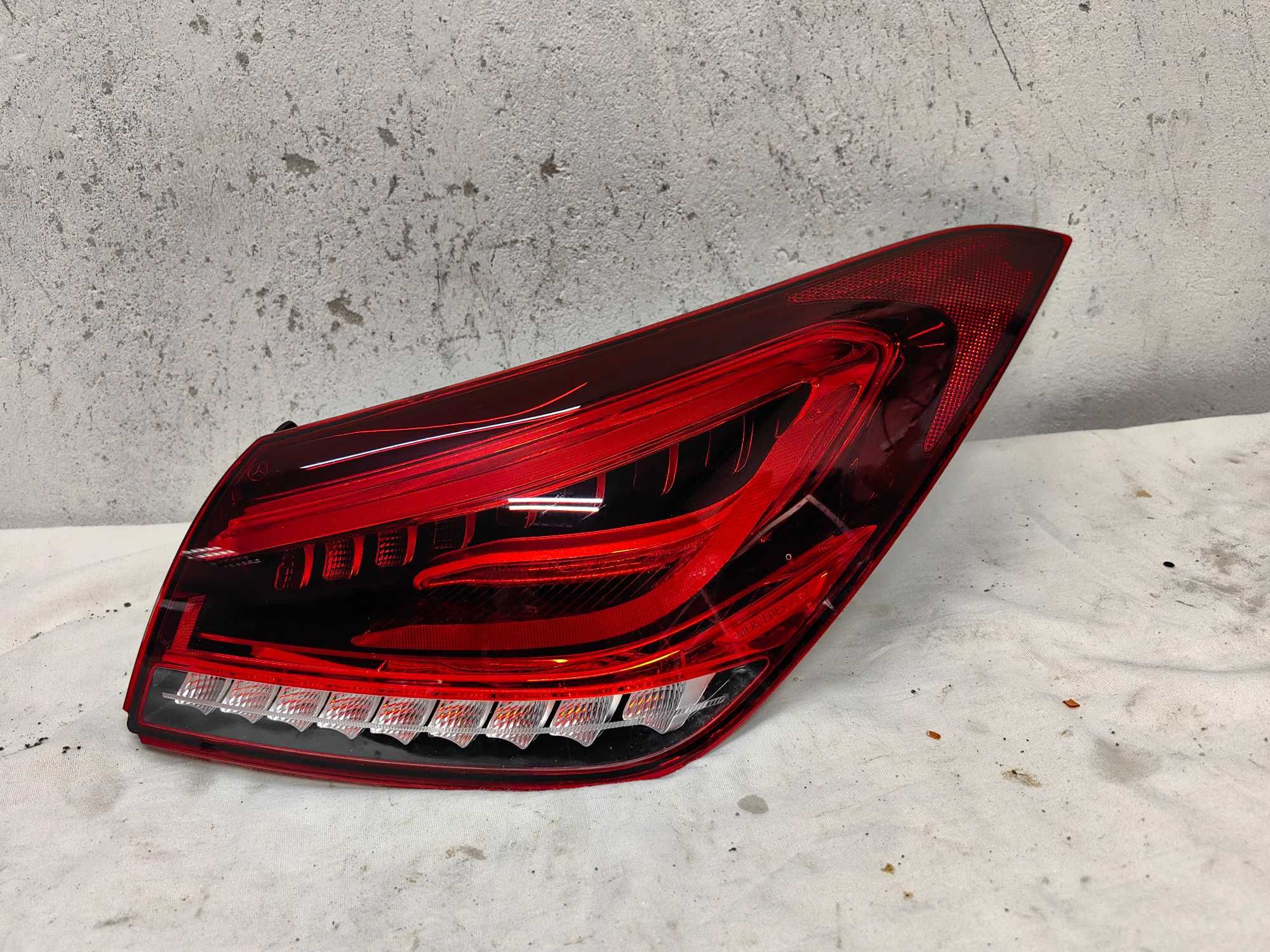 Оригинален стоп Мерцедес ЦЛА 118  Mercedes CLA 118 Led