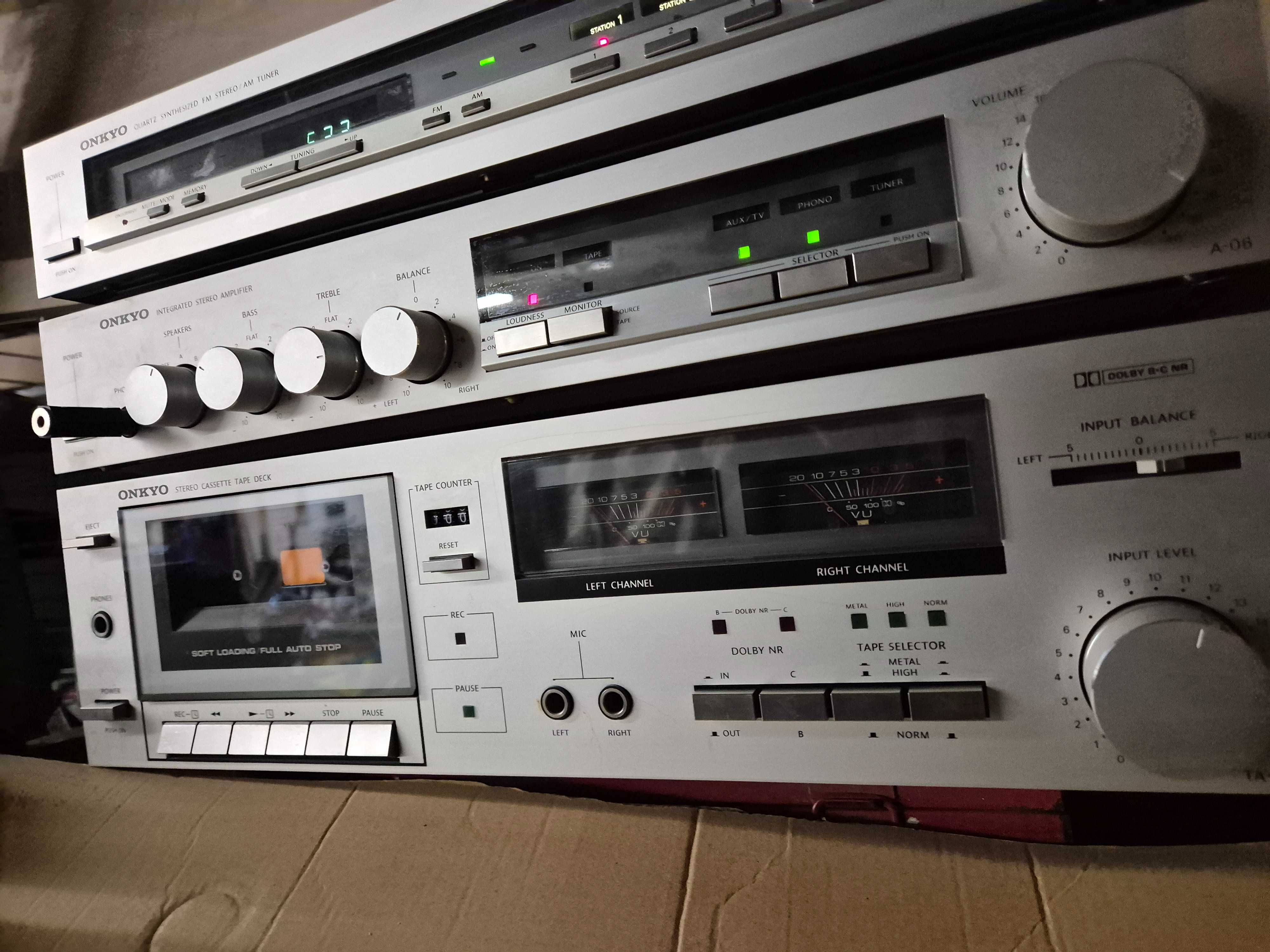 Система Onkyo Тунер T-08, Усилвател А-06 и дек ТА-2015 за ремък