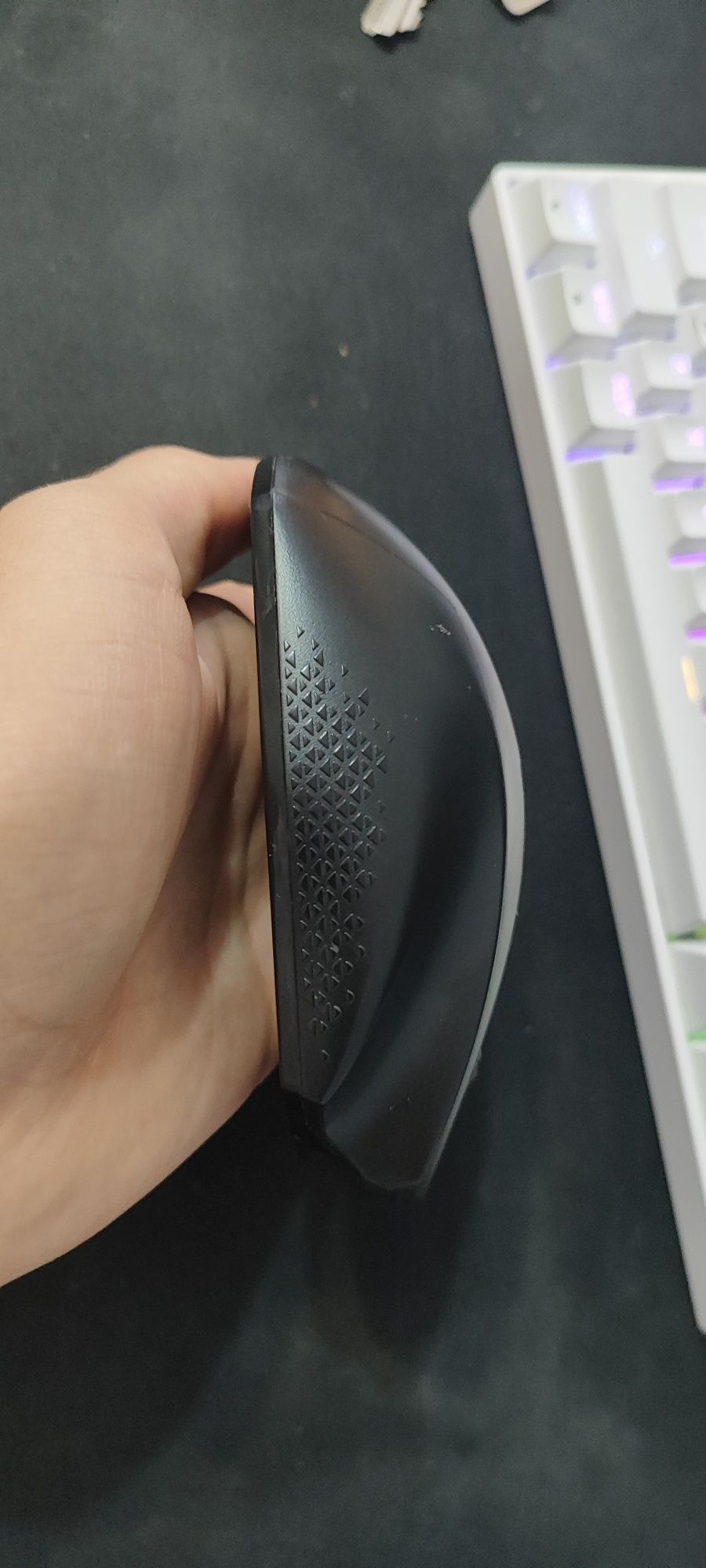Продам игровую мышь Redragon Woki