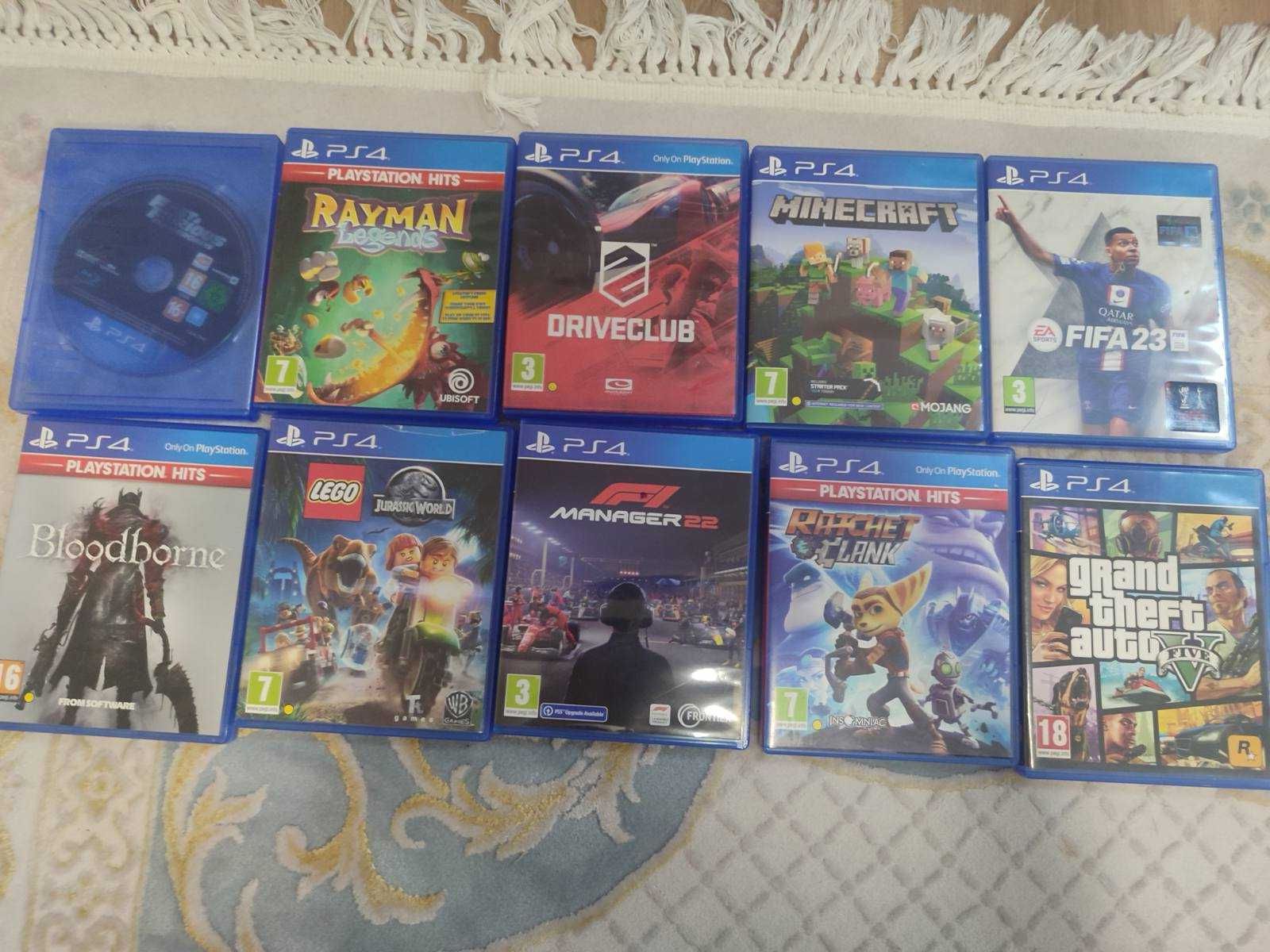 playstation 4 limited edition!!! с 10 игри и два контролера