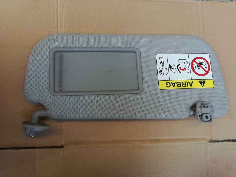 Hyundai i10/ Хюндай и10 десен сенник/ колонки/ тон колони