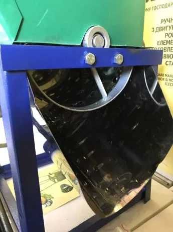 Razatoare manuala tocator cu picioare pentru fructe sfecla radacinoase
