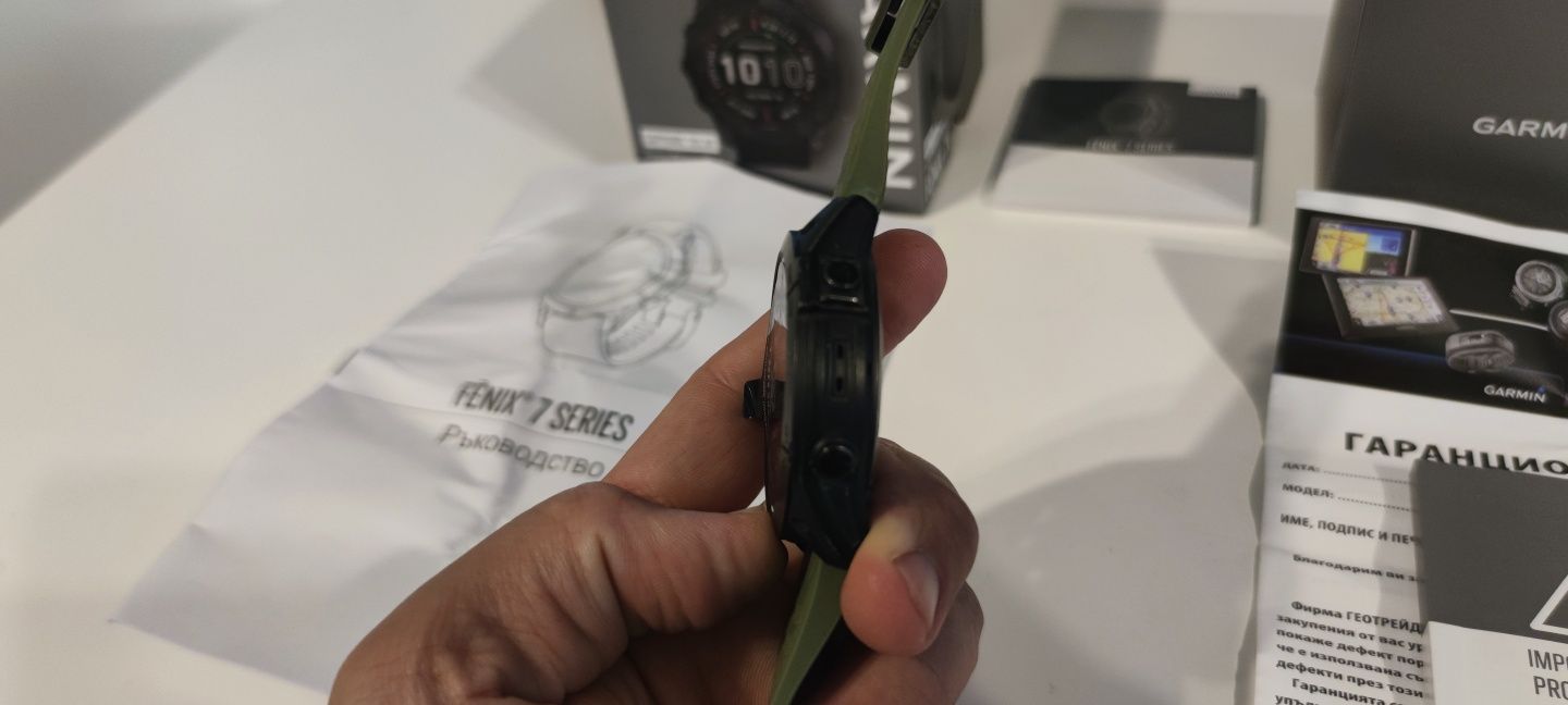 Продавам GARMIN Fenix 7X Sapphire SOLAR