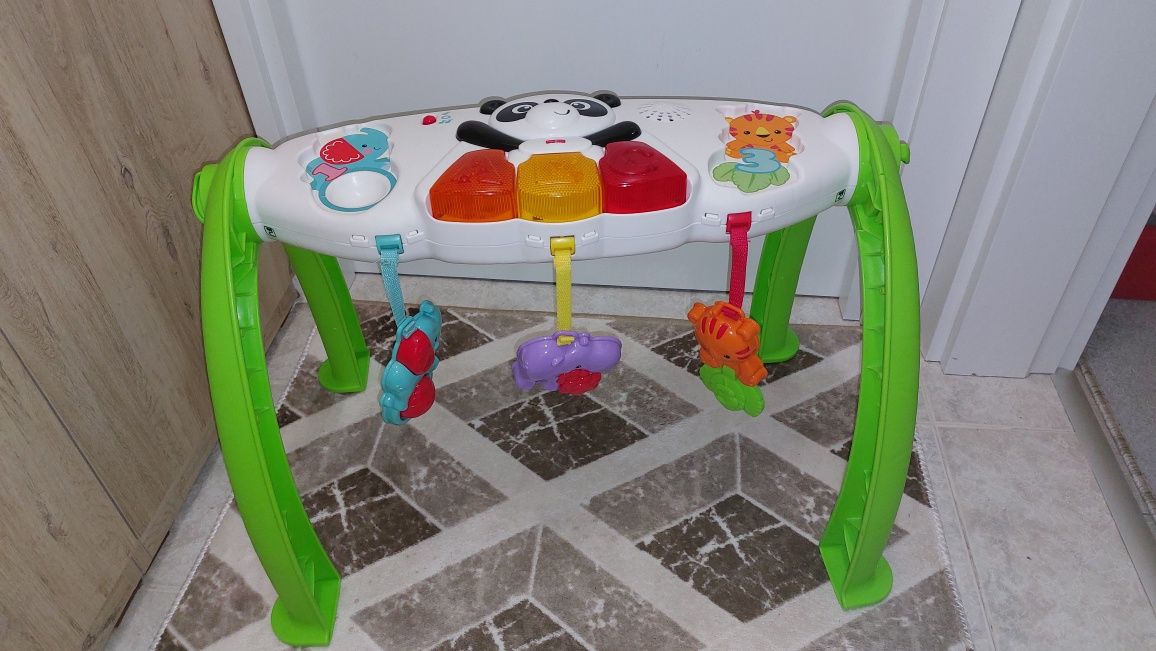 Музикална Активна гимнастика FIsher price с 3 позиции