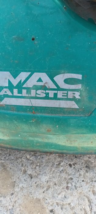 Se vinde scarificator de gazon