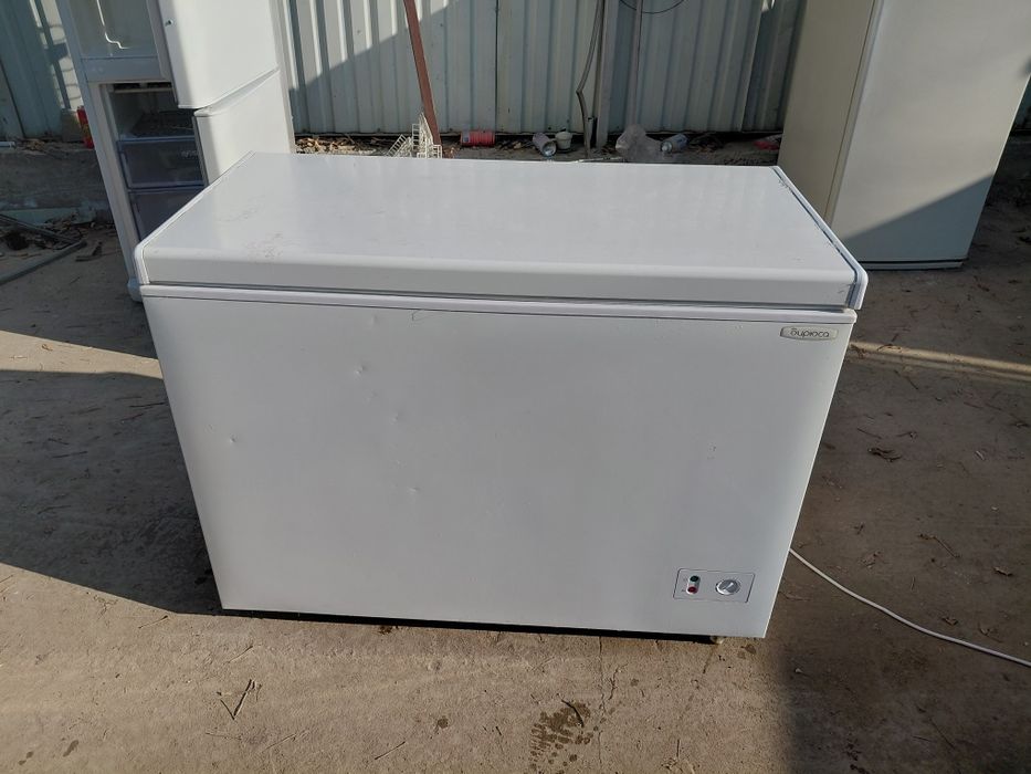 Морозильник рабочая хорошо работает Доставка есть