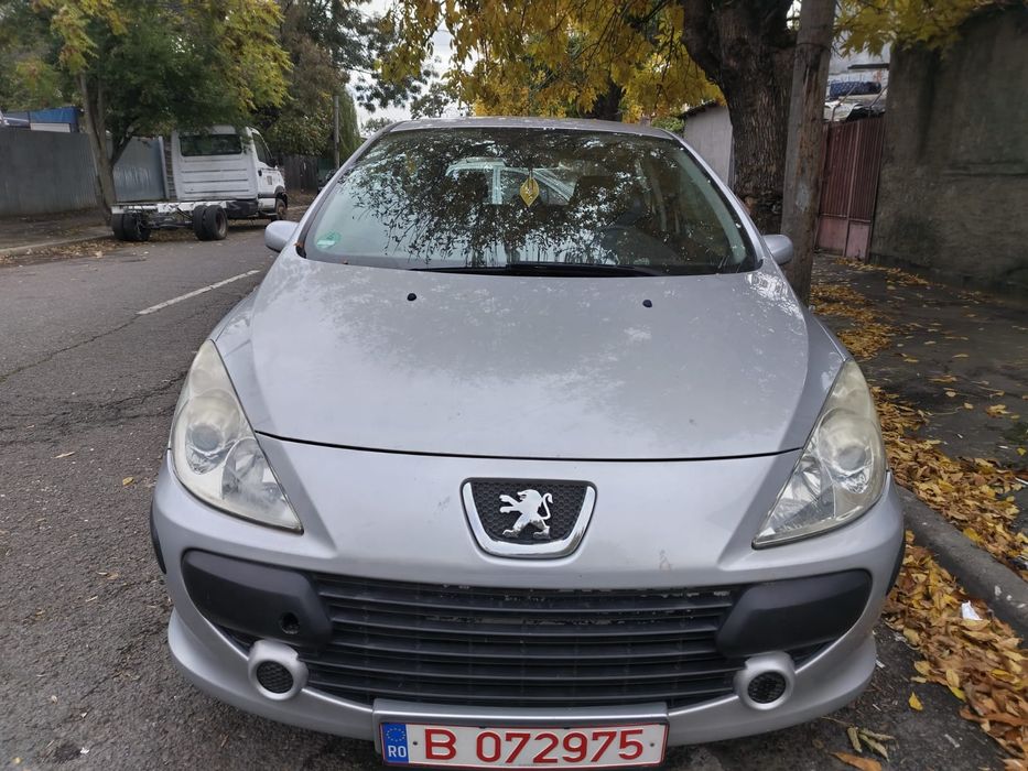 Vând Peugeot 307 1.4benzina