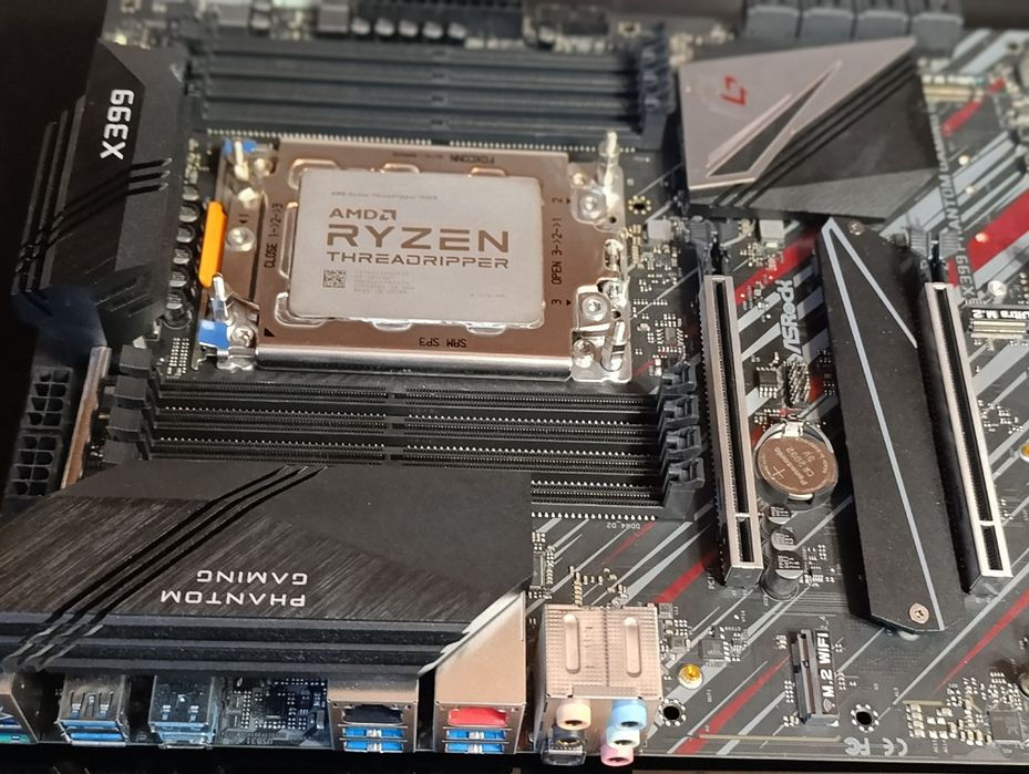 AMD Threadripper 1920X и мат.плата ASRock X399 Phantom Gaming 6
