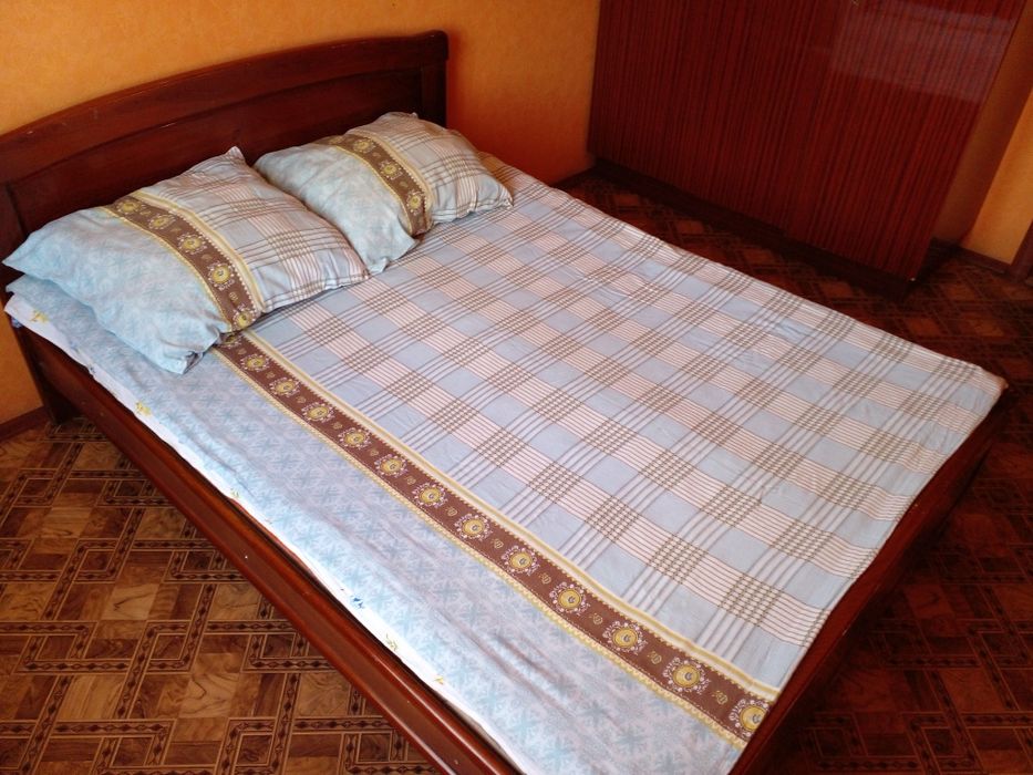 Сдается 2 комнатная квартира день-ночь-24