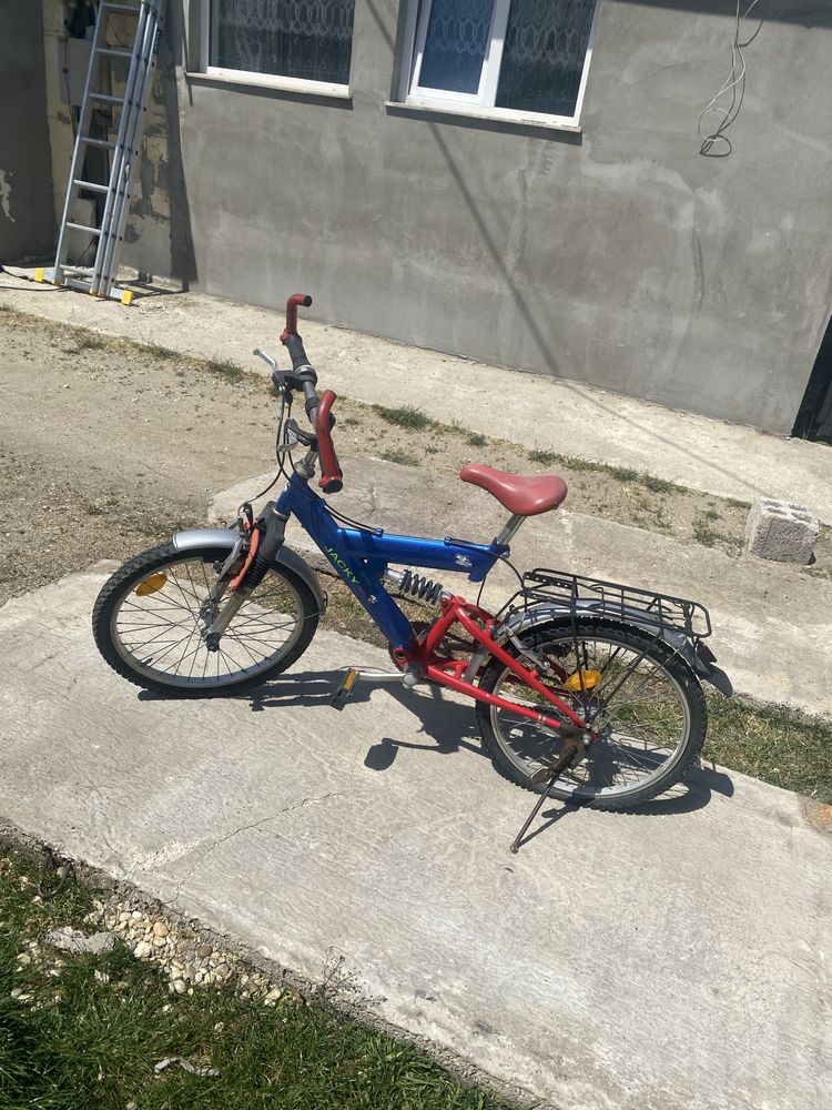 Bicicletă copii varsta 7-12 ani