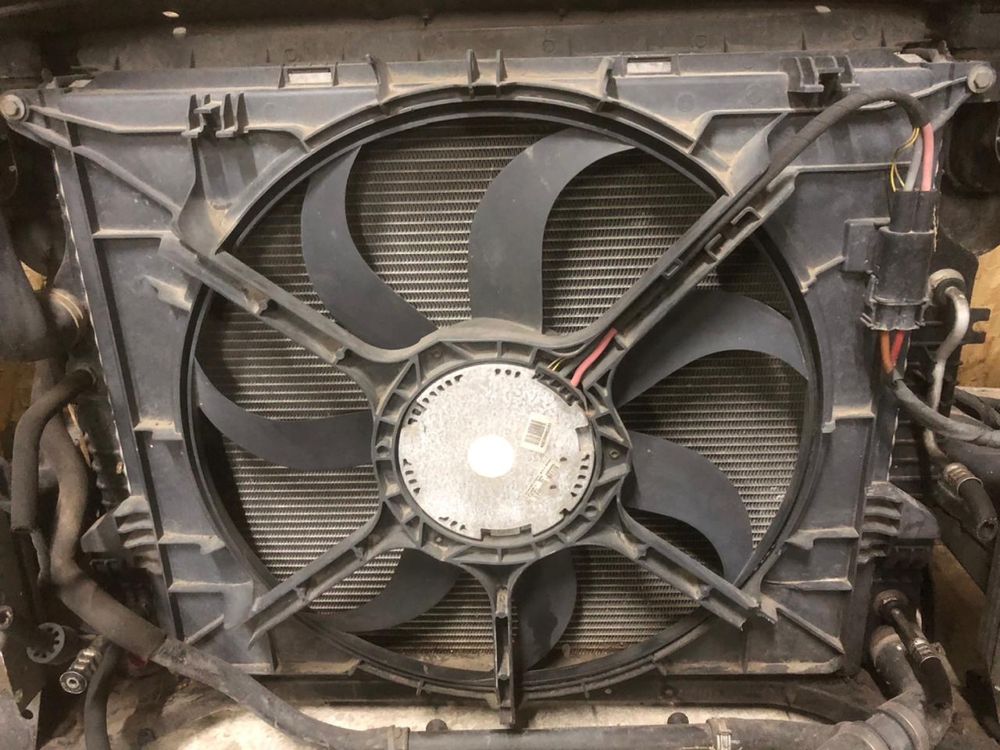 Вентилятор охлаждения Мерседес ML W164.