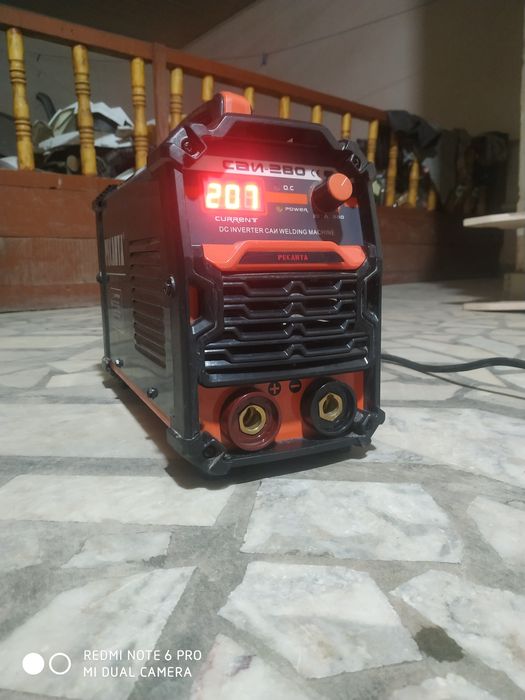 Сварочныи аппарат в хорошем состояний 280 ампер. РЕСАНТА