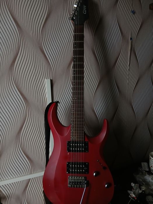 Продам cort x100