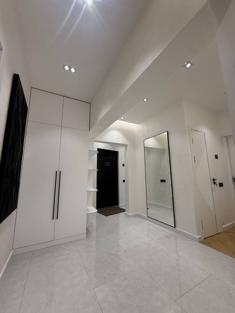 ПРОДАЕТСЯ квартира 3в4/8/9, 92м2, евро ремонт, Нукусская улица