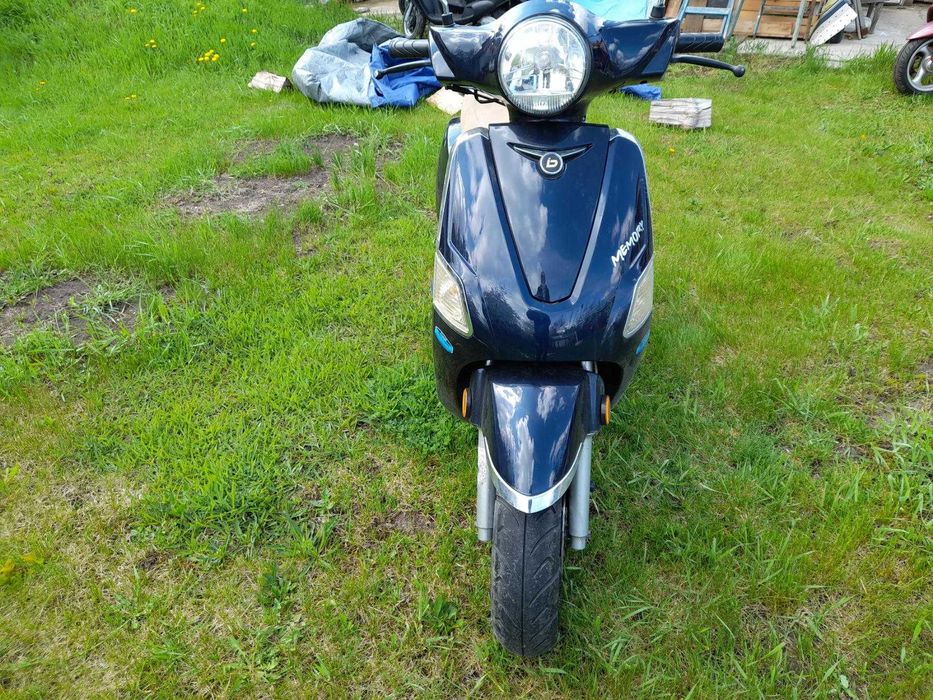 Продавам скутер Benelli Memory