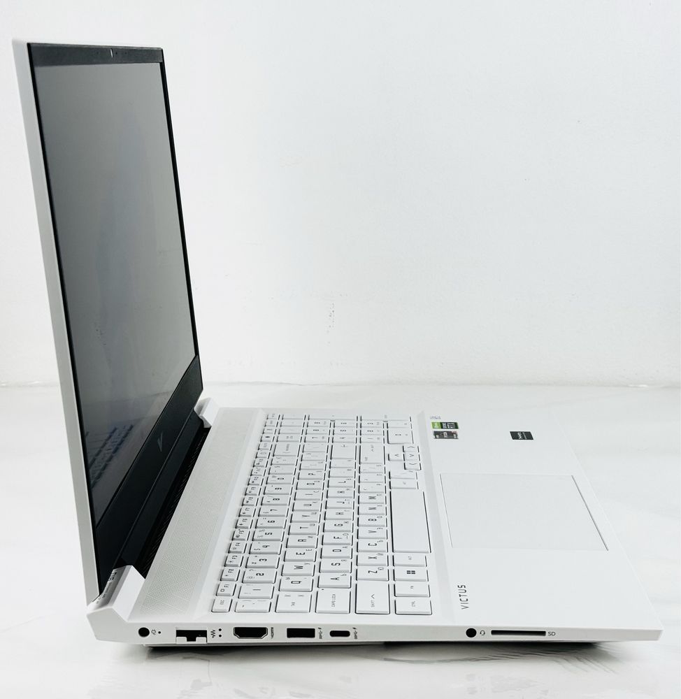 Лаптоп HP Victus 16" 144Hz Ryzen 7 16RAM 1TB SSD RTX 3060 Гаранция!