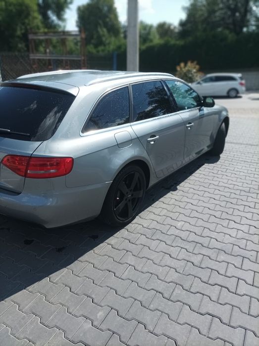 Vând audi A4 b8 motor 2.0