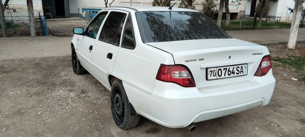 Автомобиль продается