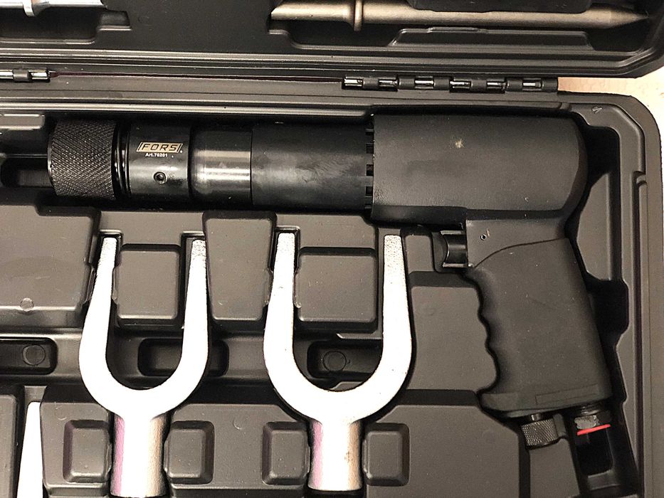 Set Profesional 25 Ciocane si Dalti Pneumatice – Putere si Precizie