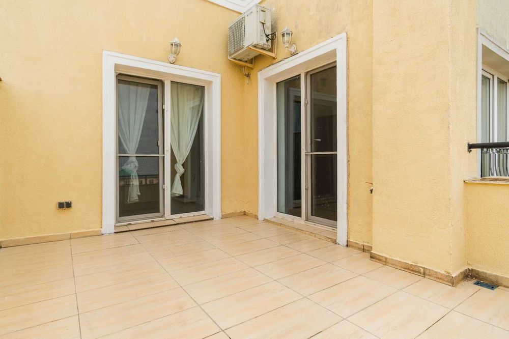 Apartament 3 camere Cosmopolis - terasa 14 mp - direct proprietara