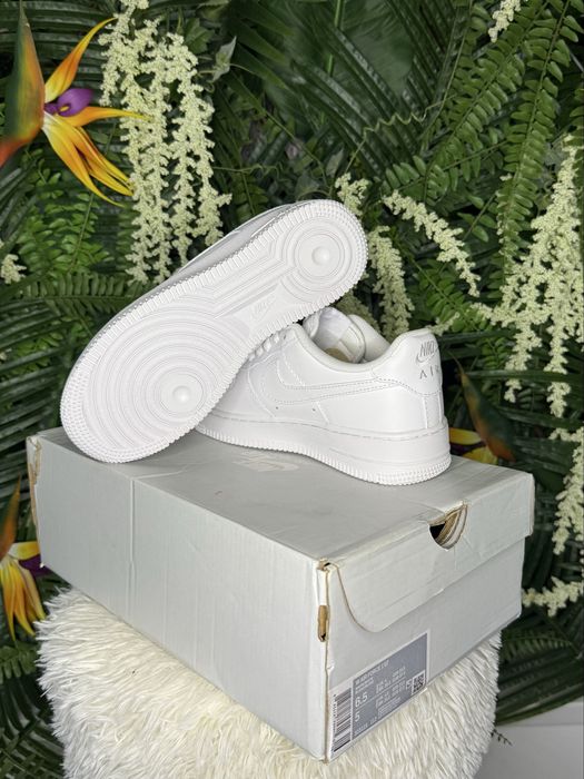 Nike Air Force 1 Low Triple White