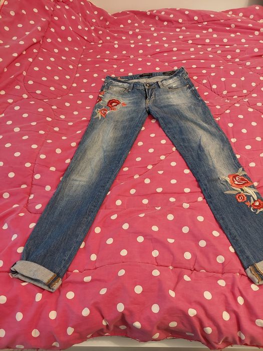 Blugi GUESS nr.26