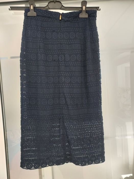 Fusta mango marime XS dantela