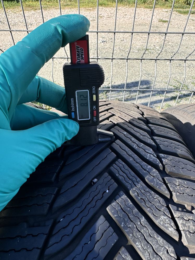 4бр. зимни гуми 215/60/16 Michelin 2023 8мм и Falken 6мм