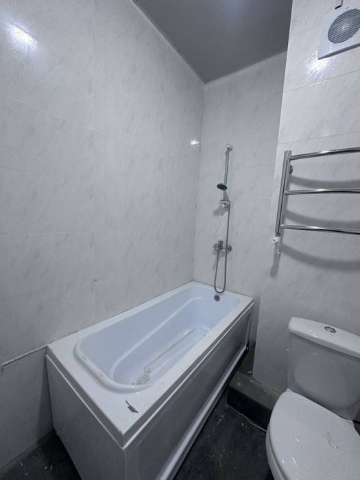 Новостройка 3 этаж 56.3 квадрат с мебелю