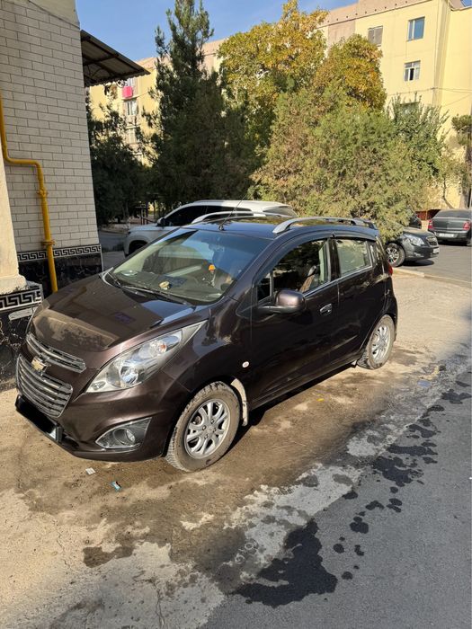 Продаю спарк 2019 автомат последняя позиция с наворотами