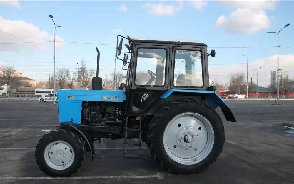 Трактор МТЗ (Беларус) 82, 2002