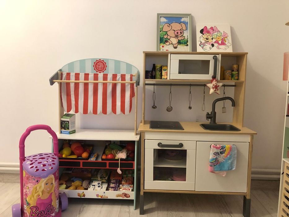 Set jucarii bucatarie si teatru