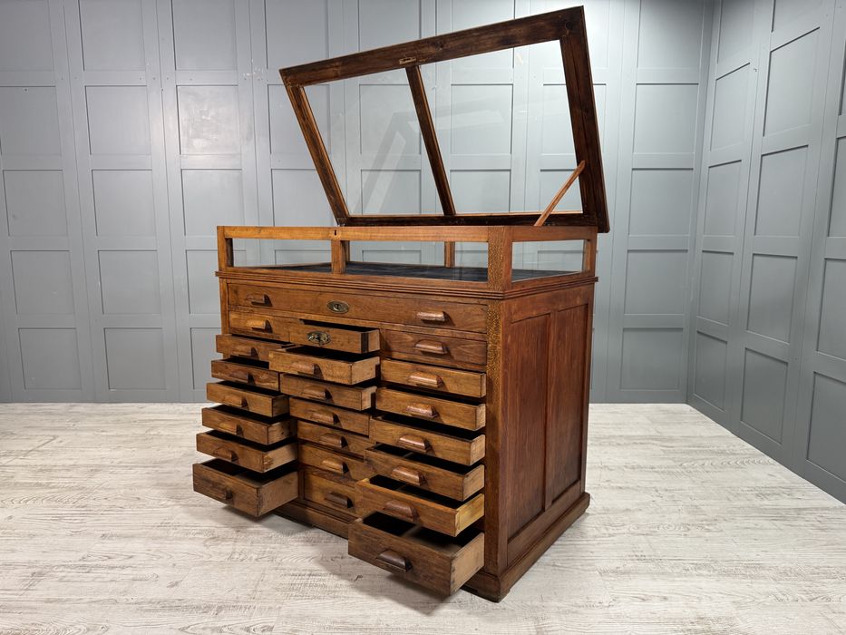 Бижутерски шкаф - витрина от 20-те Р465