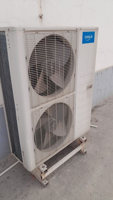 Потолочный вентилятор кондиционер  б/у хорошем состояние.