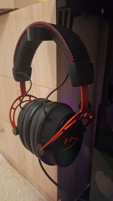 Vând căști HyperX