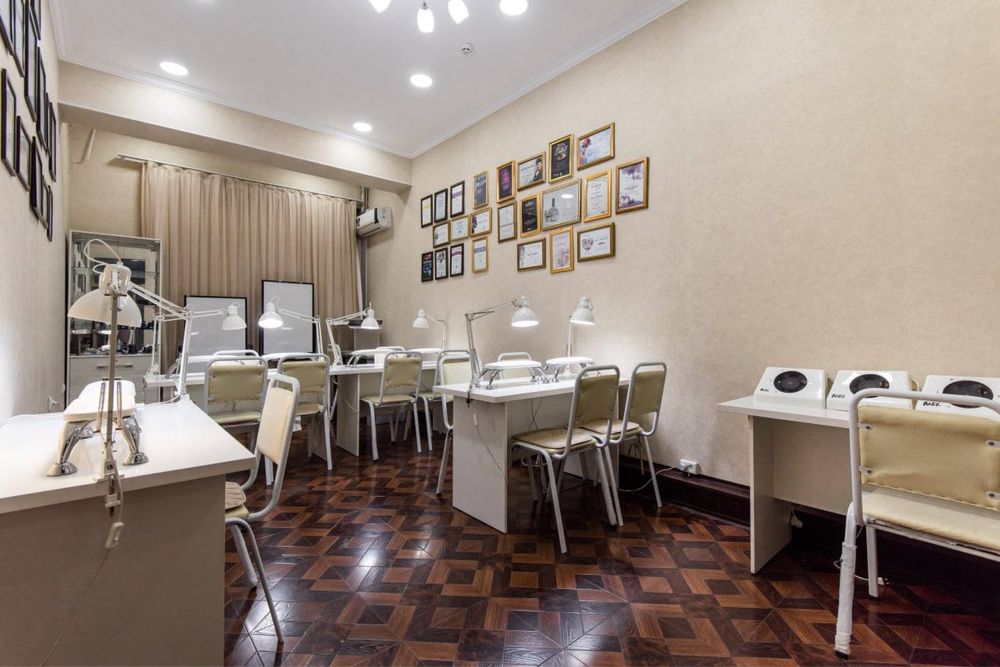 Айбек Анжелс ФУД | 1250кв - Продается Здание