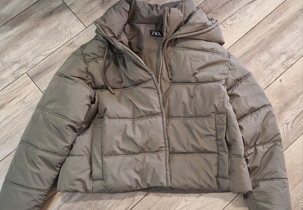 Късо обемно яке Zara, размер Л