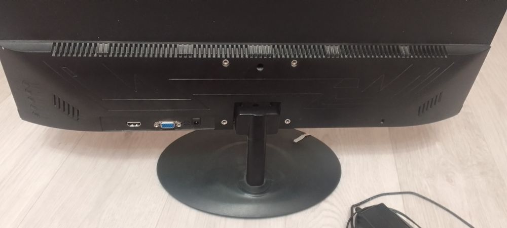 Монитор не рабочий - на запчасти