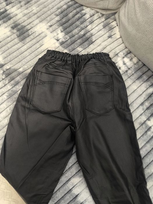 Кожен панталон 10 лв