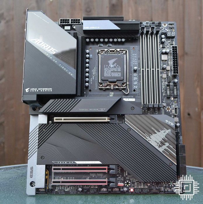 Топовая материнская плата Gigabyte Z690 Aorus Master socket 1700